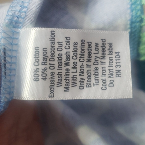 Crown and Ivy m assymetrical slip on diamond pattern etched pompom hem sleeveles - Picture 7 of 8